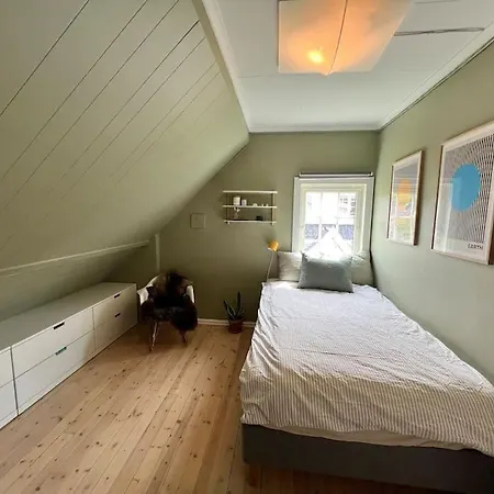 3 Bedroom Full House - Close To Ons & Centrum Villa