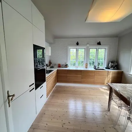 3 Bedroom Full House - Close To Ons & Centrum ستافانجر