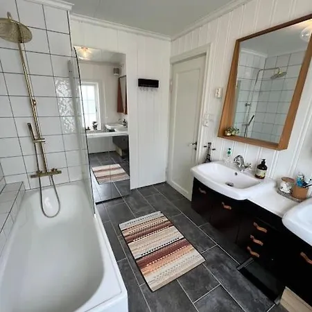 3 Bedroom Full House - Close To Ons & Centrum * Stavanger