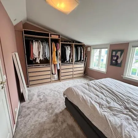 3 Bedroom Full House - Close To Ons & Centrum Villa *